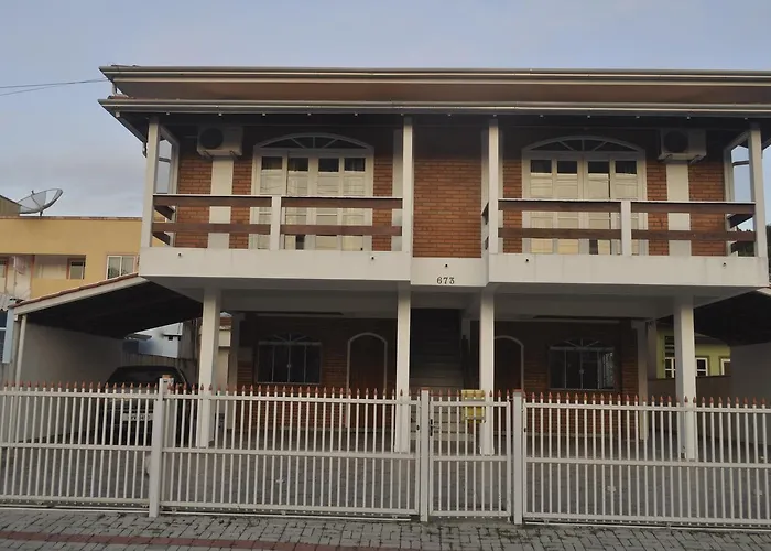 Residencial Ilha BelaPousada em Bombinhas